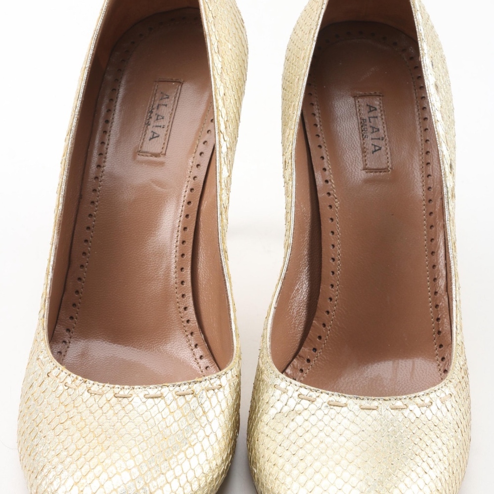 💋HP💋Alaia Paris Designer Python Gold Pumps - Picture 3 of 8